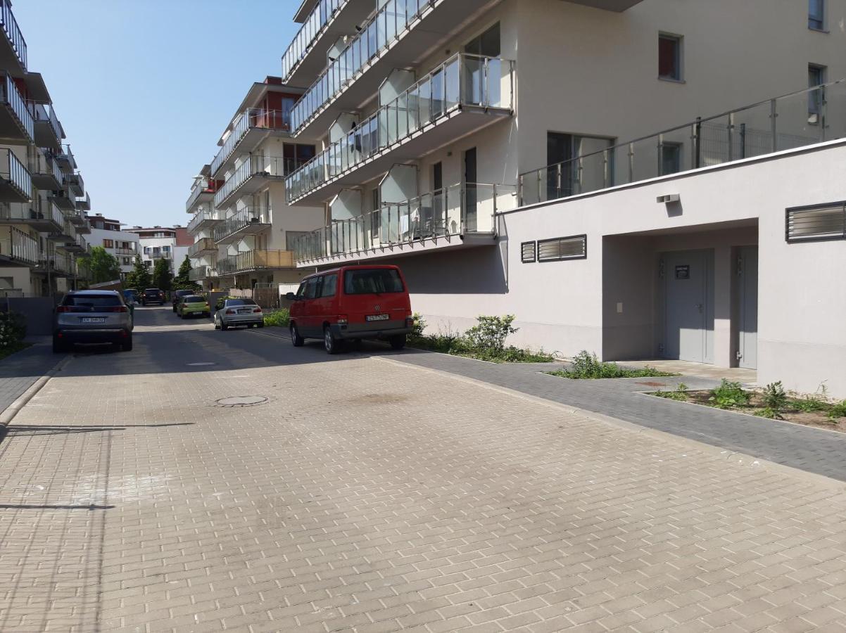Impresja 42 Z Garazem